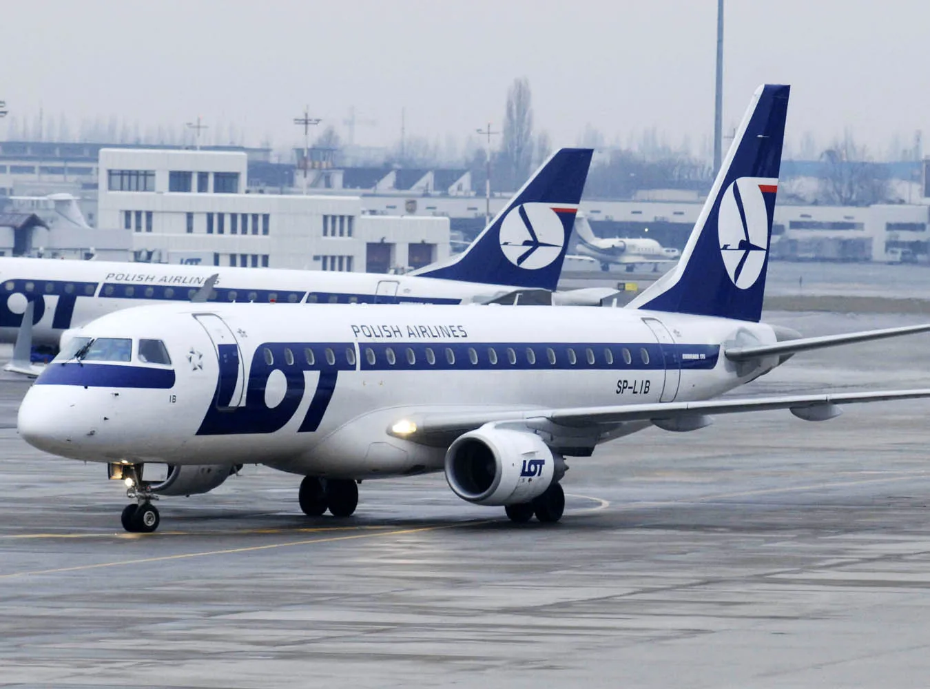 Samolot LOTu awaryjnie lądował w Wilnie