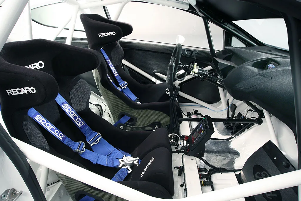 ford_fiesta_rs_wrc_12_1566476.jpg