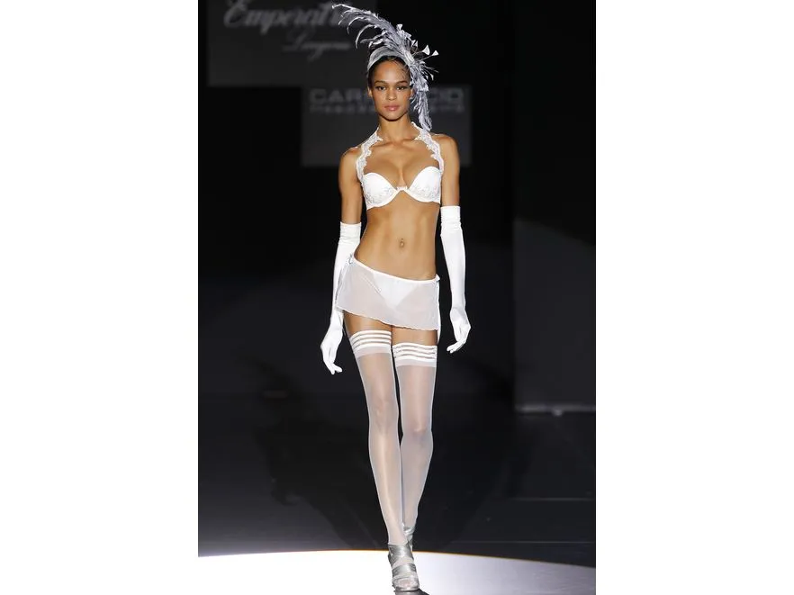ne10_emperatriz_012_1667344.jpg