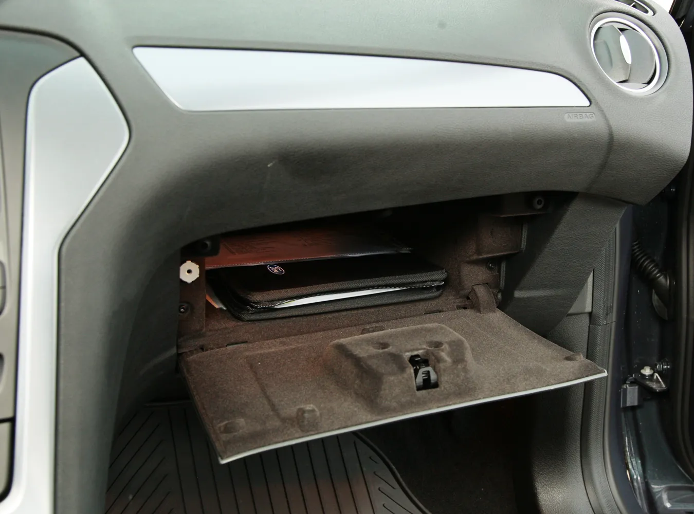 1863010-ford-mondeo-test-11.jpg