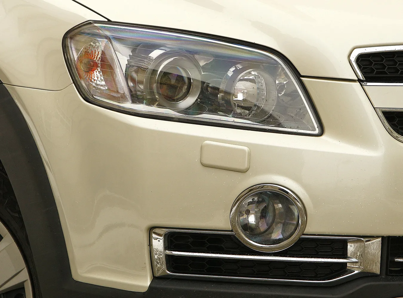 1917420-chevrolet-captiva-4.jpg