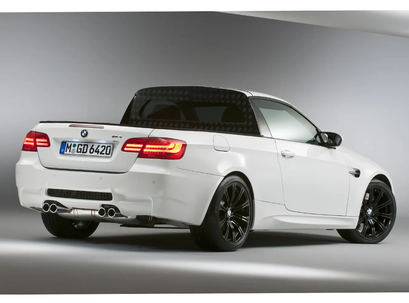 1950506-bmw-m3-pikap-picup-11.jpg
