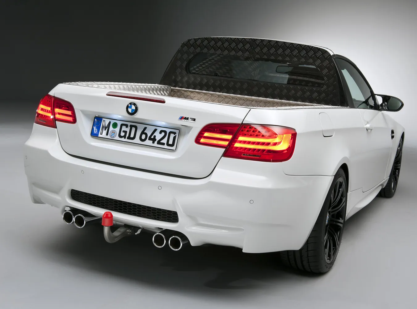 1950619-bmw-m3-pikap-picup-16.jpg