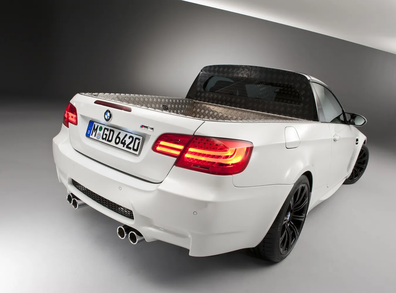 1950644-bmw-m3-pikap-picup-17.jpg