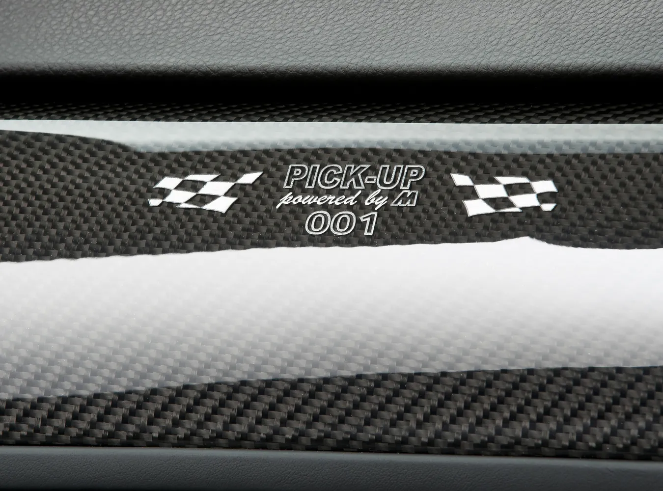 1950769-bmw-m3-pikap-picup-25.jpg