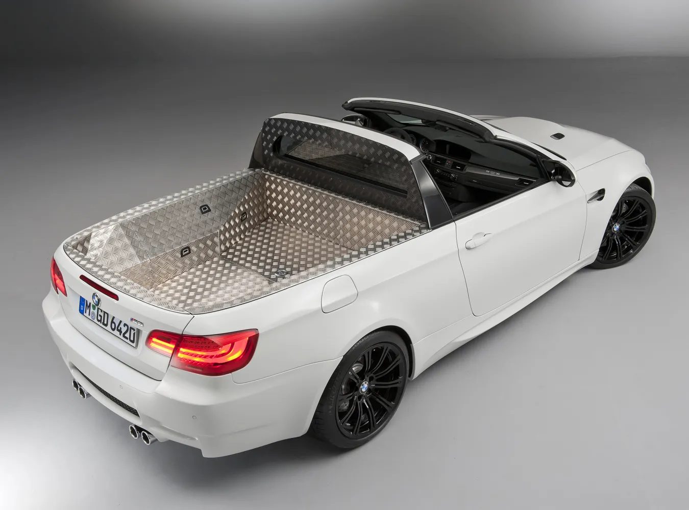 1950294-bmw-m3-pikap-picup-2.jpg
