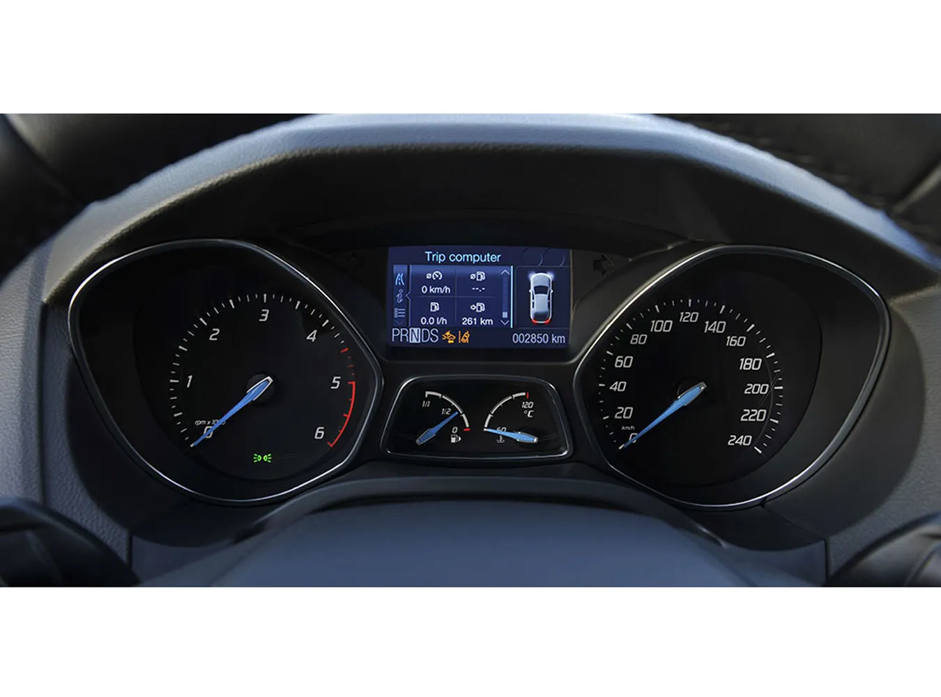 1826897-allnewfordfocus-007.jpg