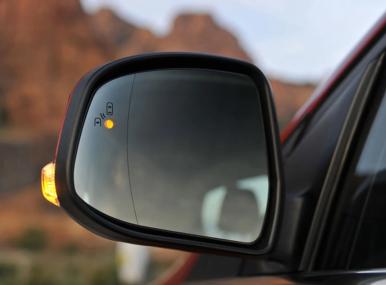 1827161-allnewfordfocus-025.jpg