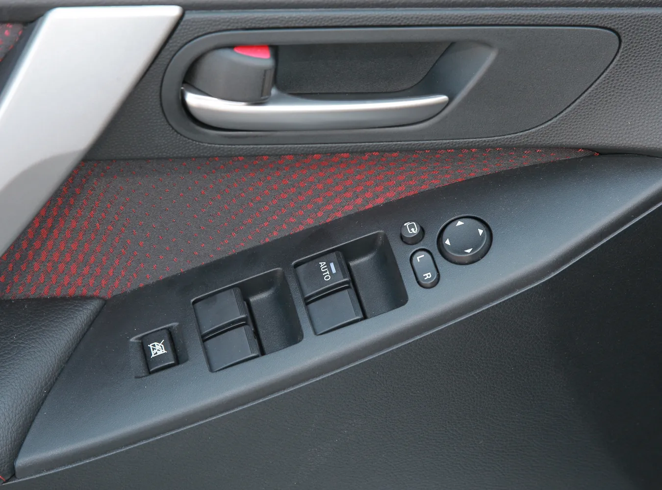 2374763-mazda-3-mps-test-11.jpg