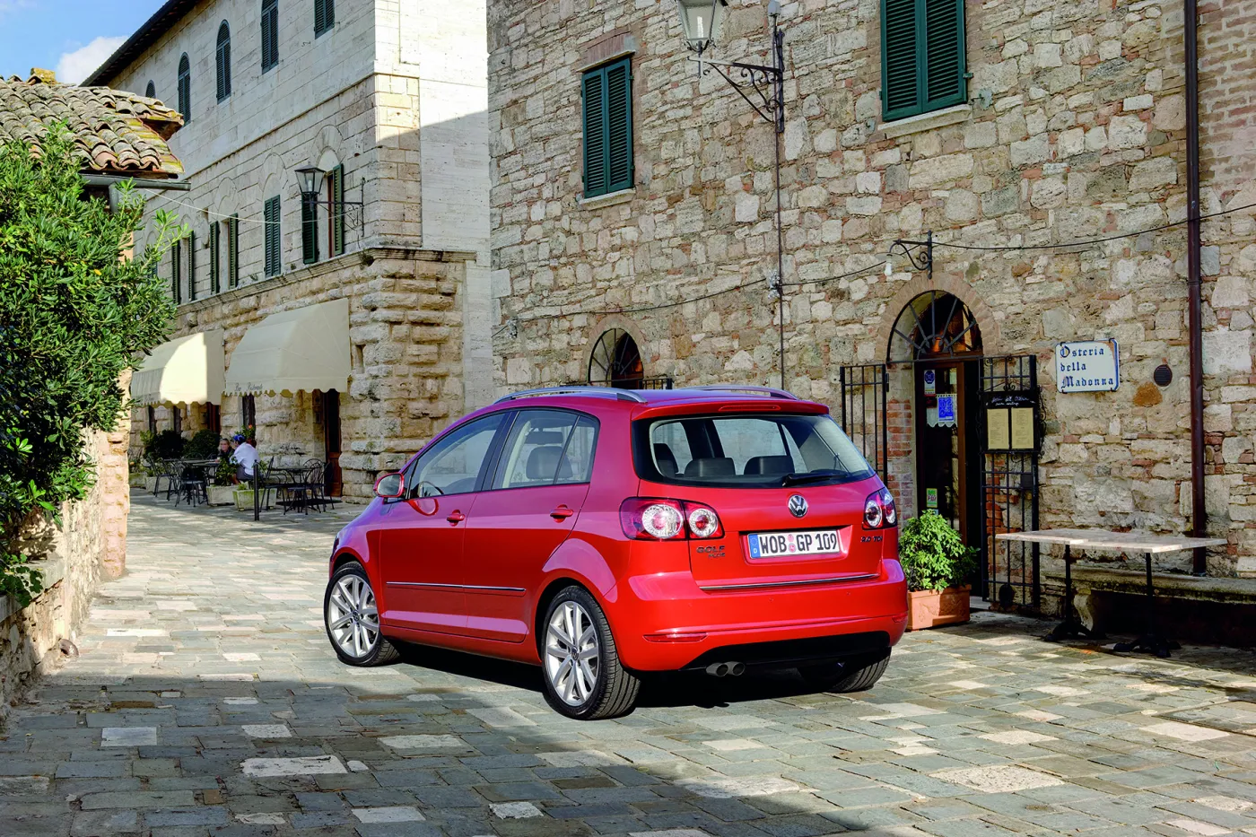 2956284-volkswagen-golf-plus.jpg