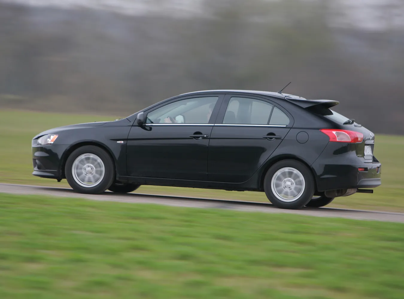 Mitsubishi lancer sportback