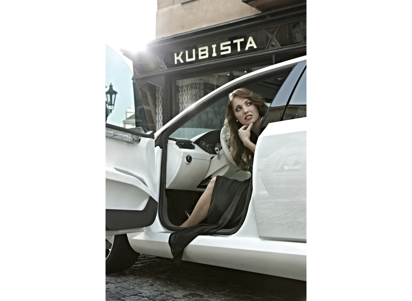 2836527-skoda-visiond-main-4.jpg