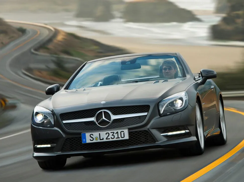 2858724-12-2012-mb-sl-leak2.jpg