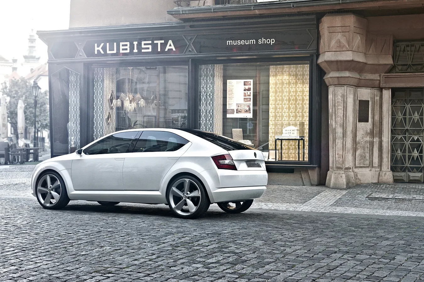 2836685-skoda-visiond-main-7.jpg