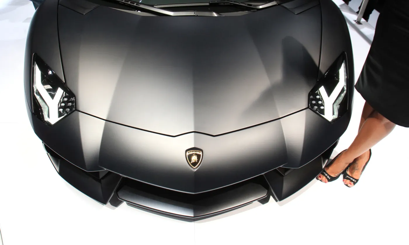 3309260-lamborghini-aventador.jpg
