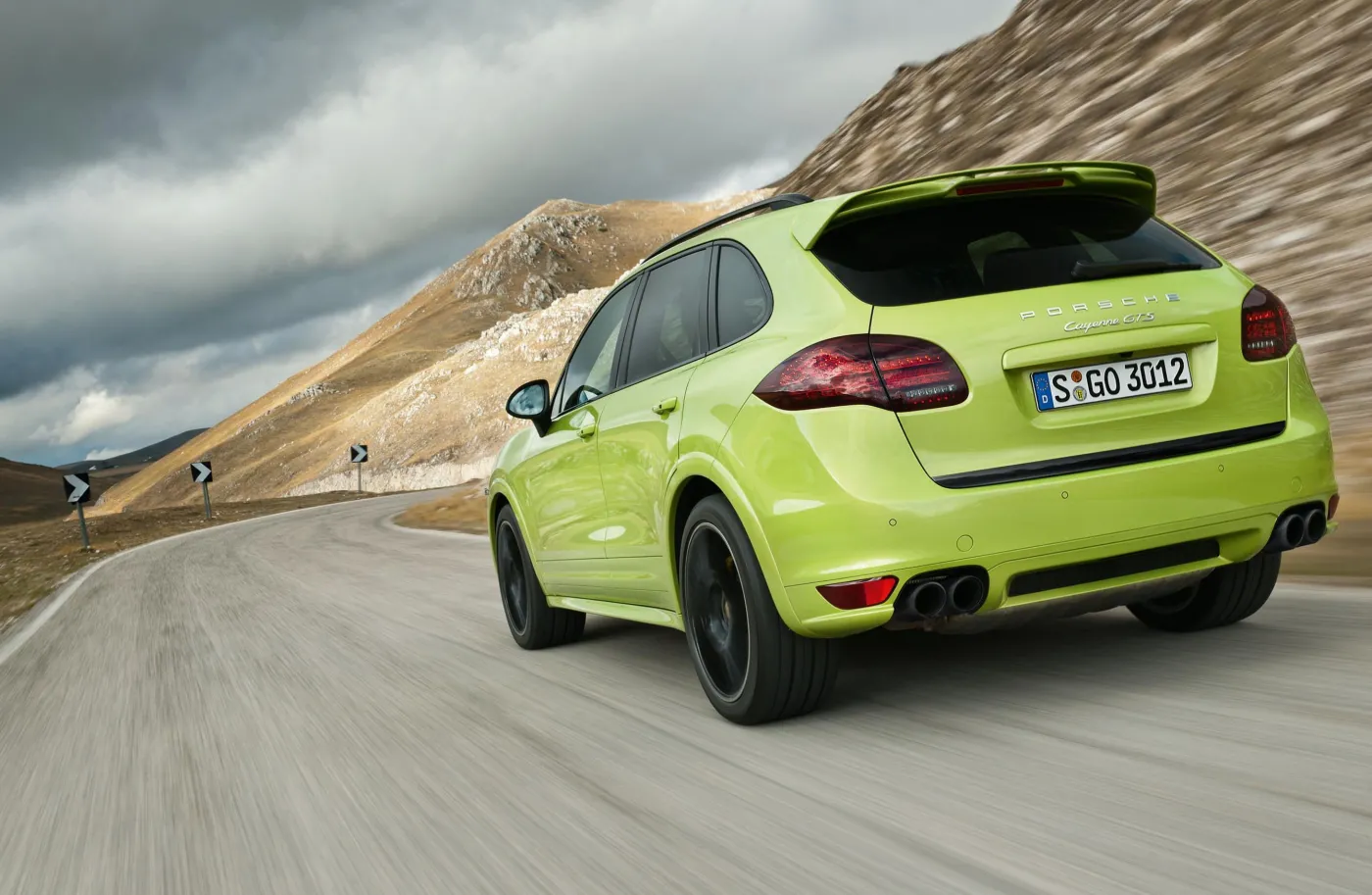  Porsche cayenne GTS