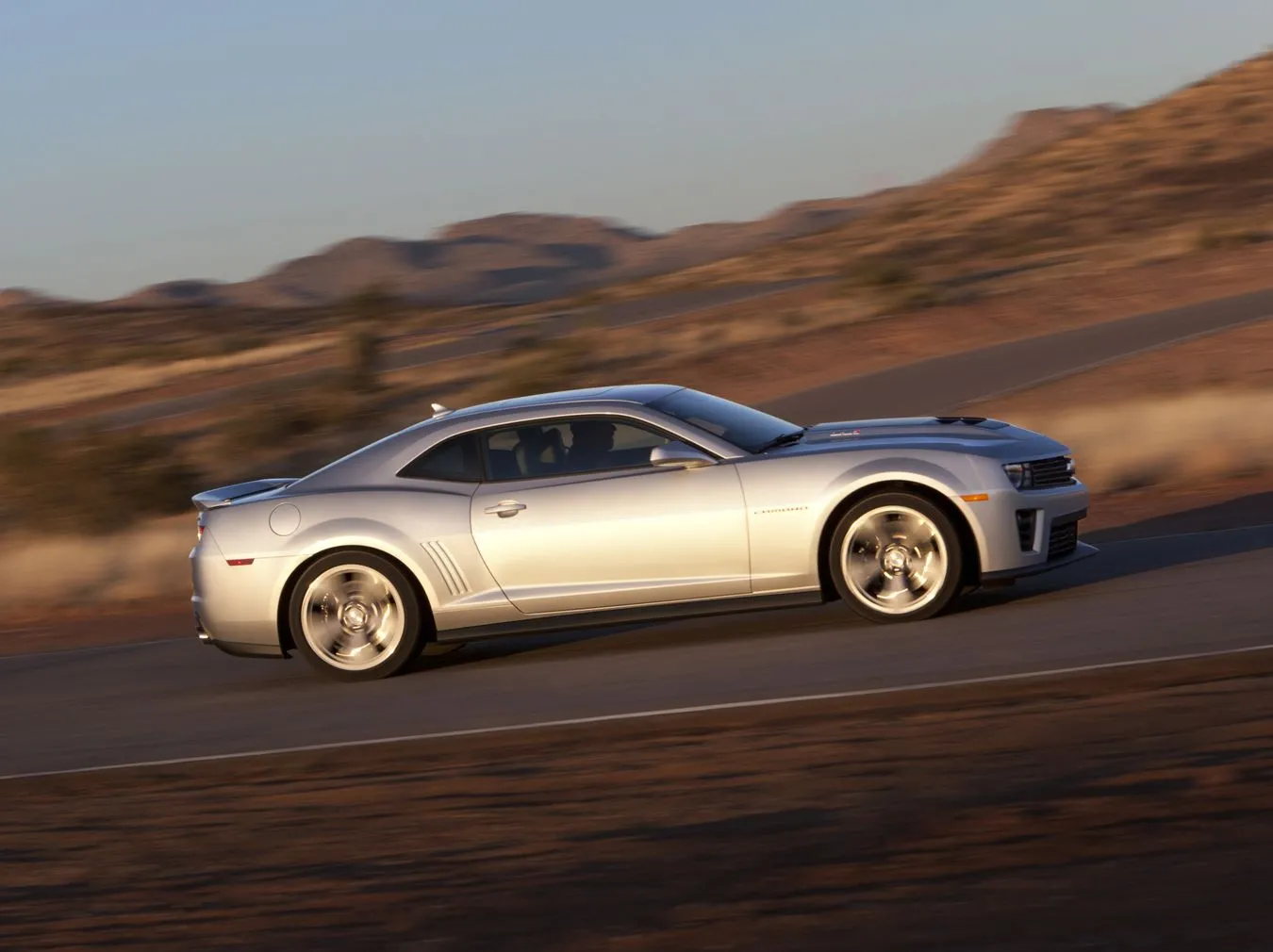 3148464-chevrolet-camaro-zl1.jpg