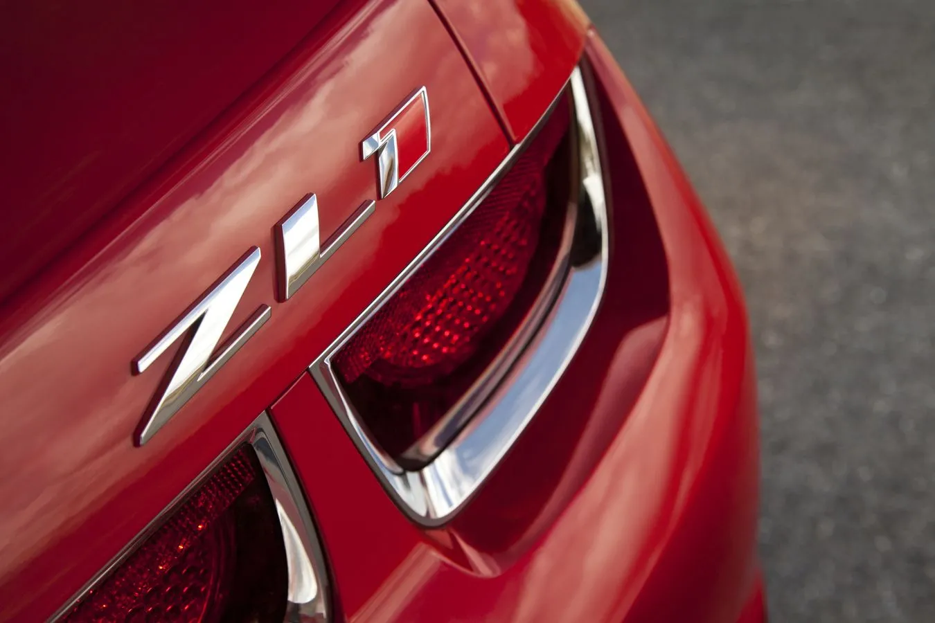 3148638-chevrolet-camaro-zl1.jpg