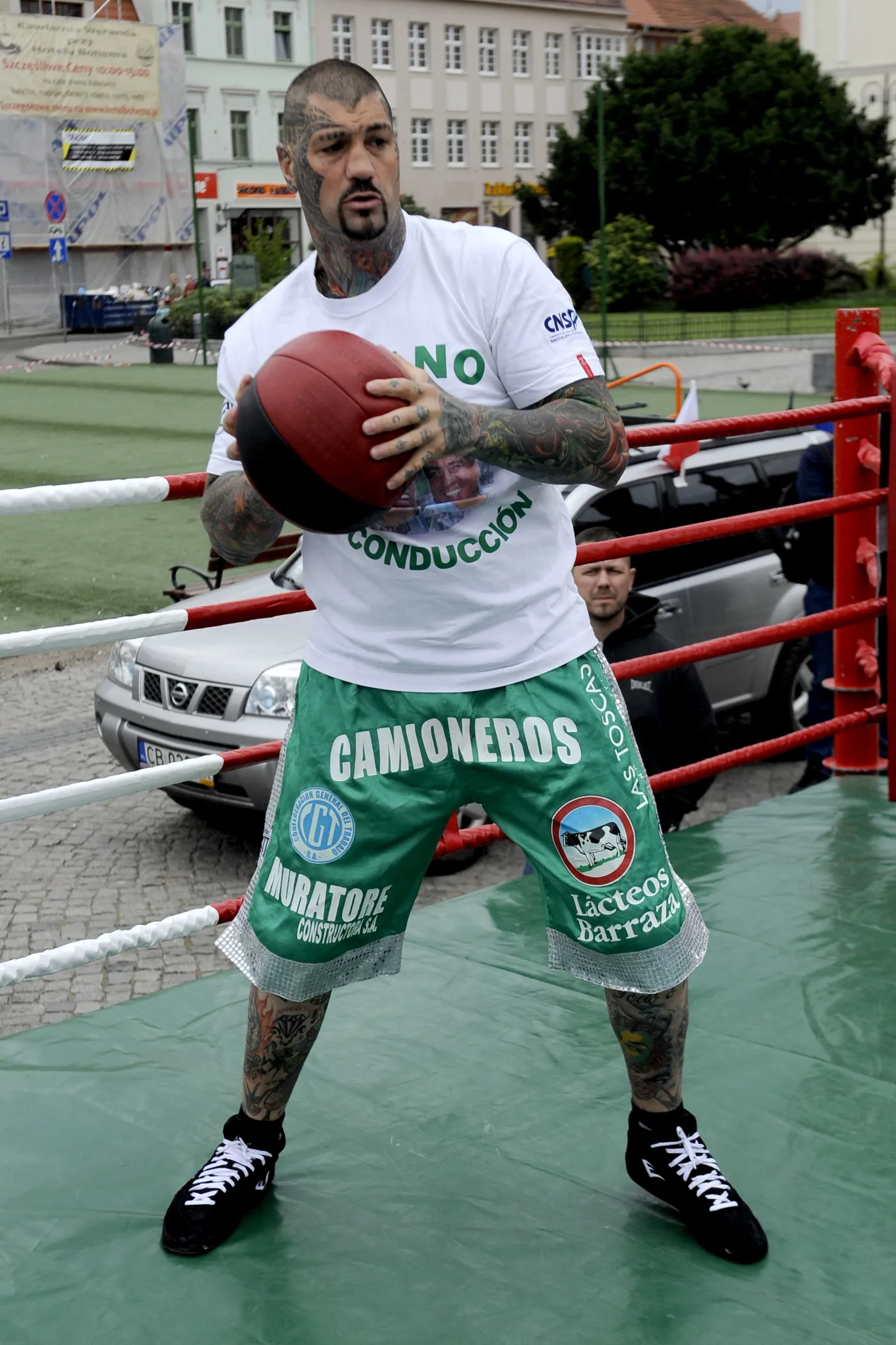 3580986-gonzalo-omar-basile.jpg