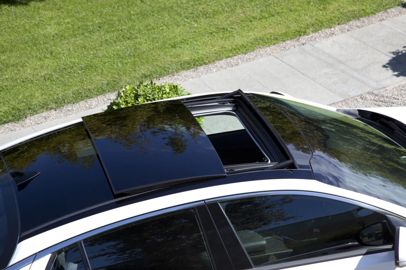 4104821-kia-optima-details-02.jpg
