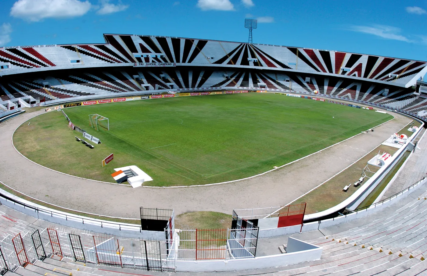 4129813-recife-arruda-stadion.jpg