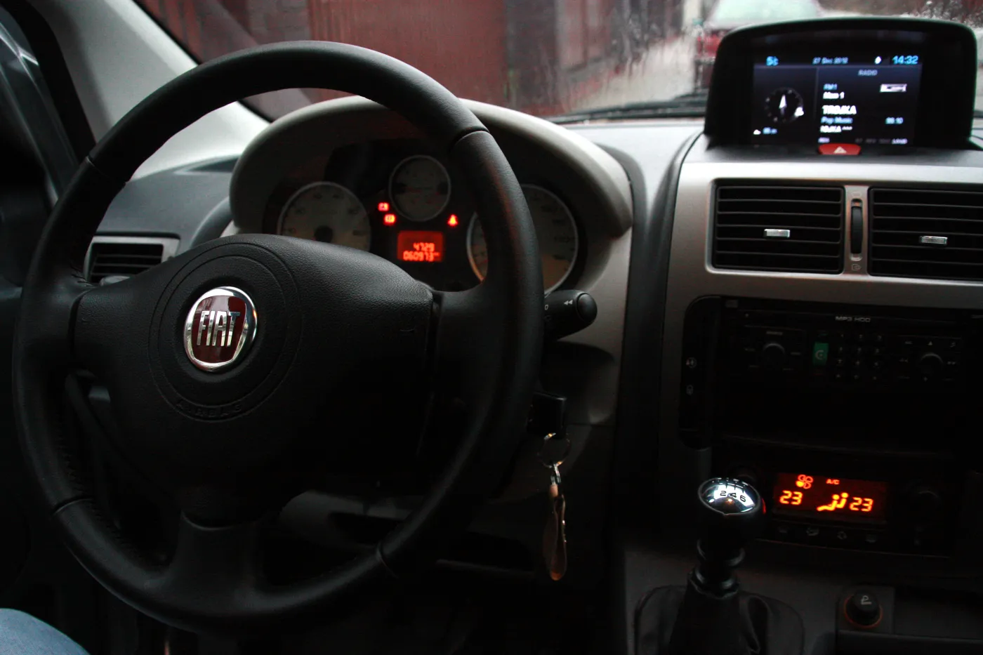 4455426-fiat-scudo-panorama.jpg