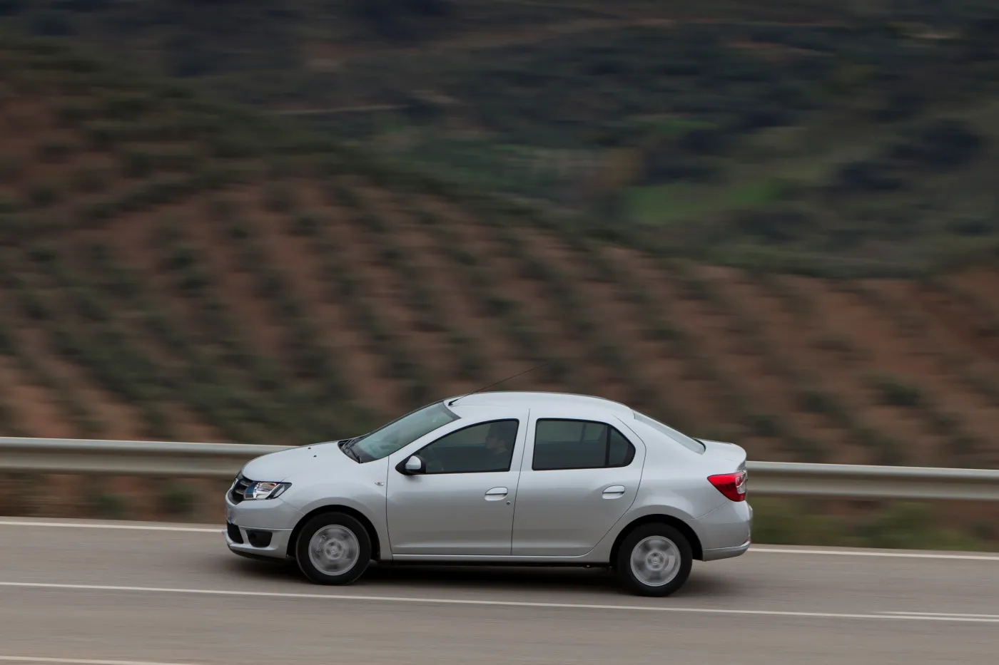 4608679-dacia-43709-global-en.jpg