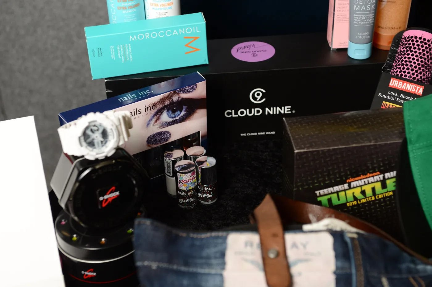 4265495-mtv-artist-goodie-bag.jpg