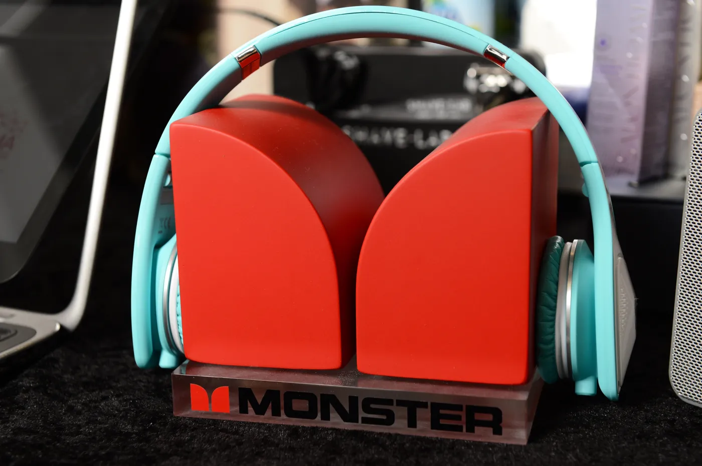 4265640-mtv-artist-goodie-bag.jpg