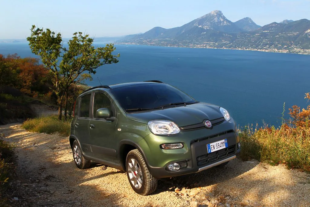 4271293-121016-f-panda-4x4-6.jpg