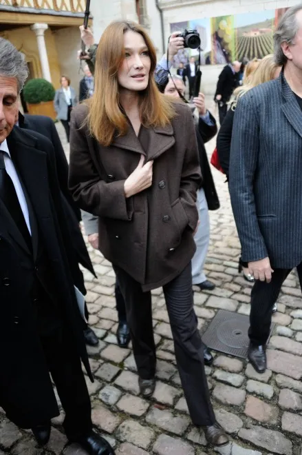 4297429-carla-bruni-sarkozy.jpg