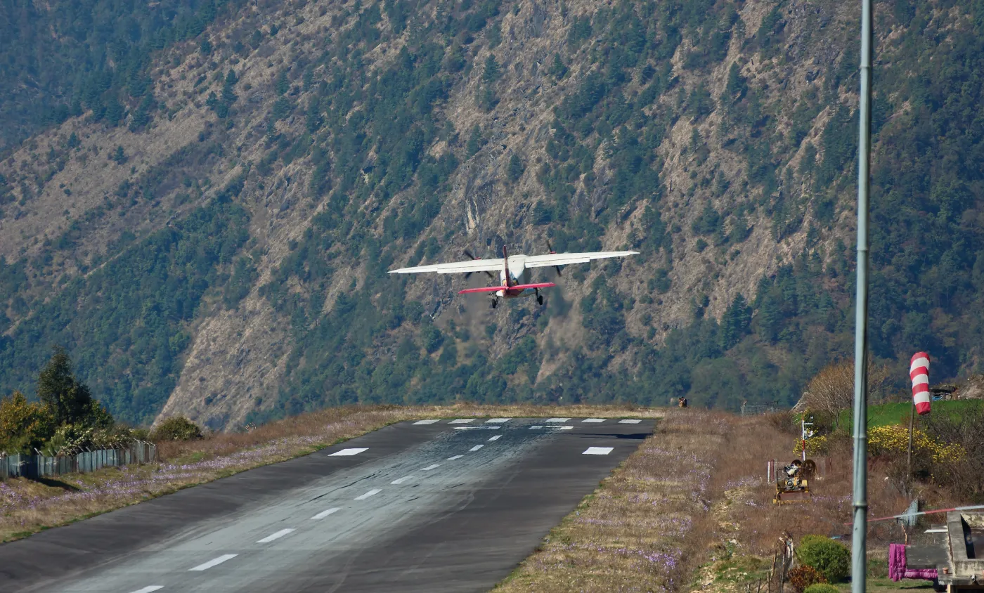 4895015-lukla-himalaje-nepal.jpg