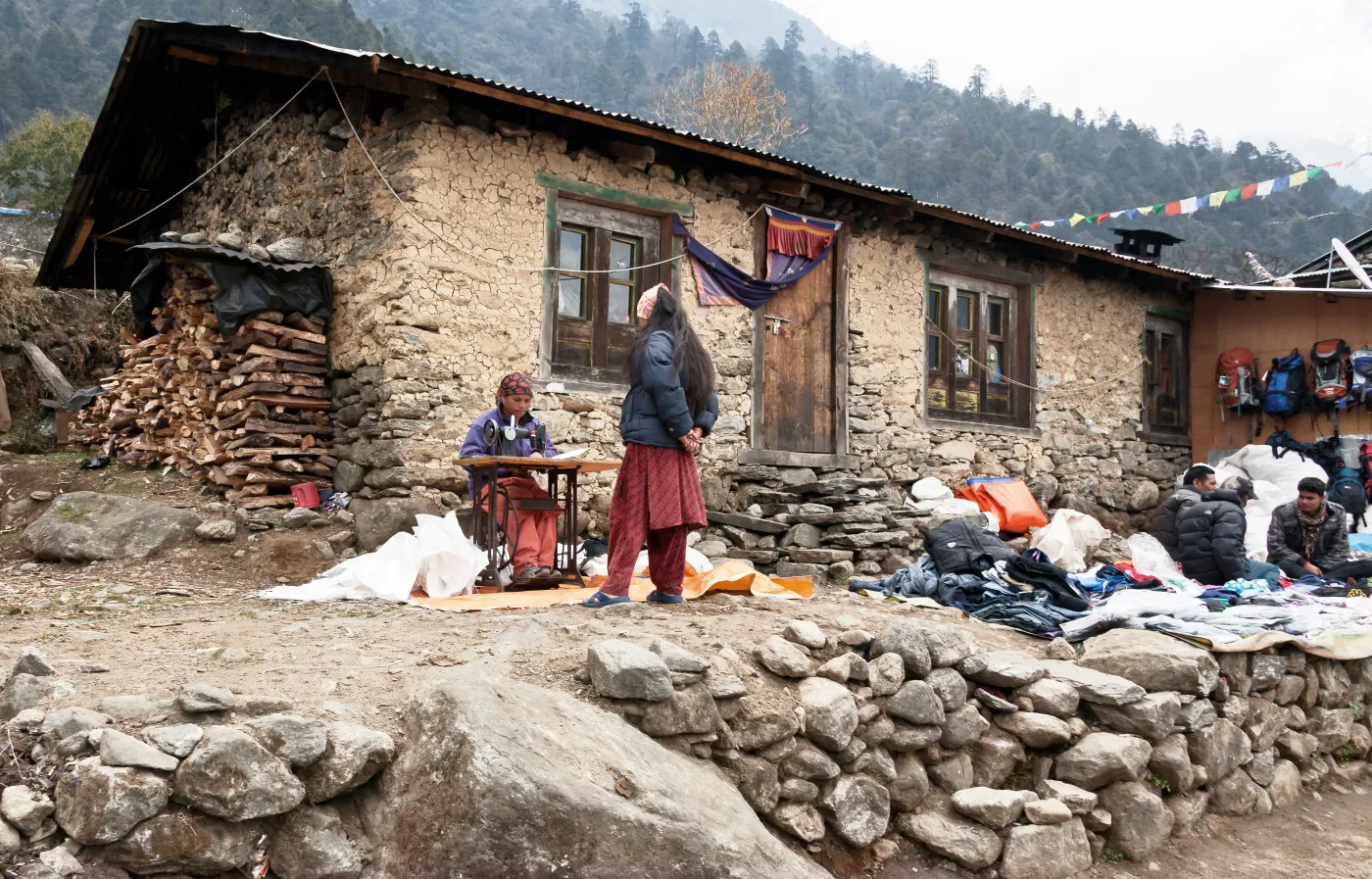 4895102-lukla-himalaje-nepal.jpg