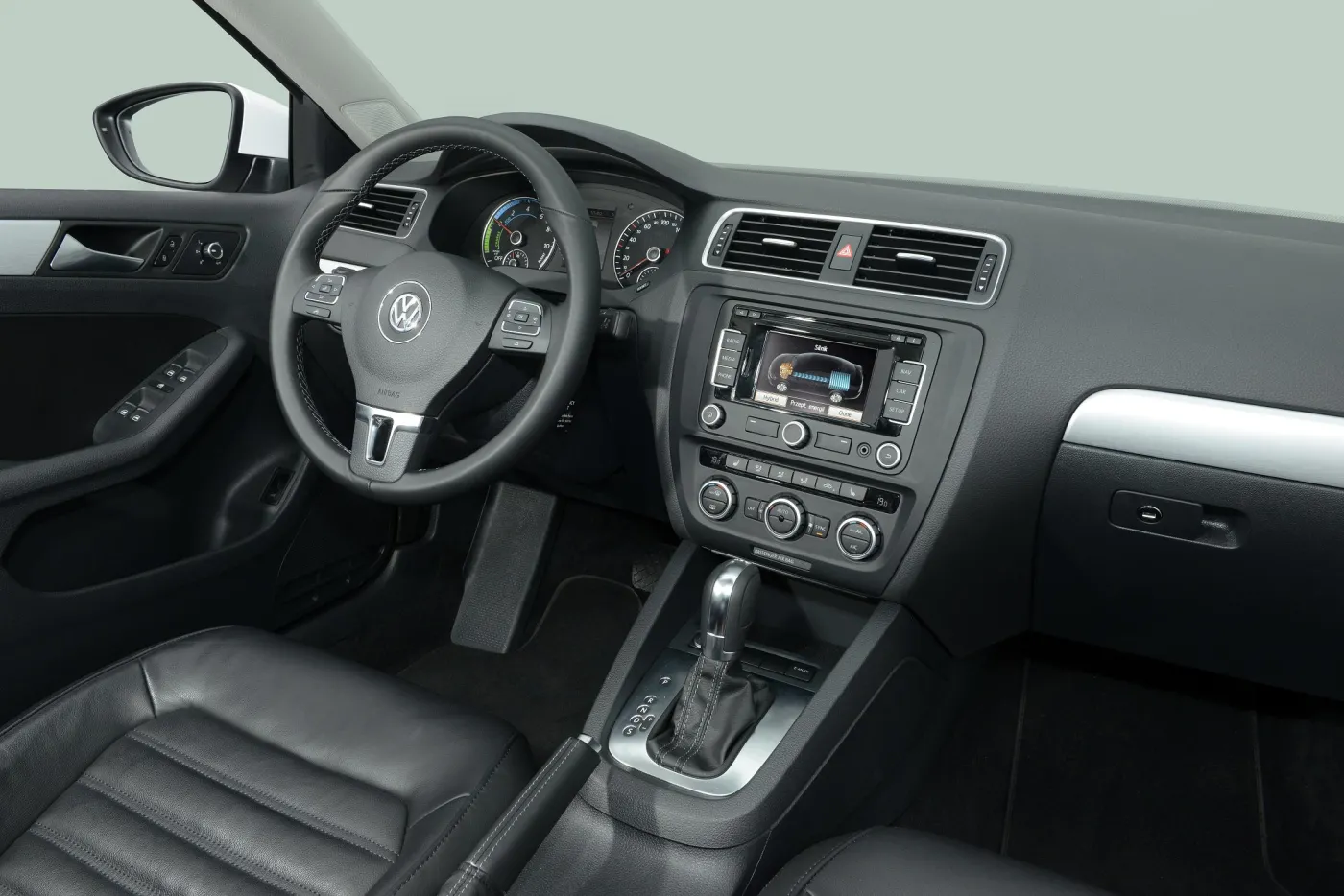 4864407-vw-jetta-hybrid-1929.jpg