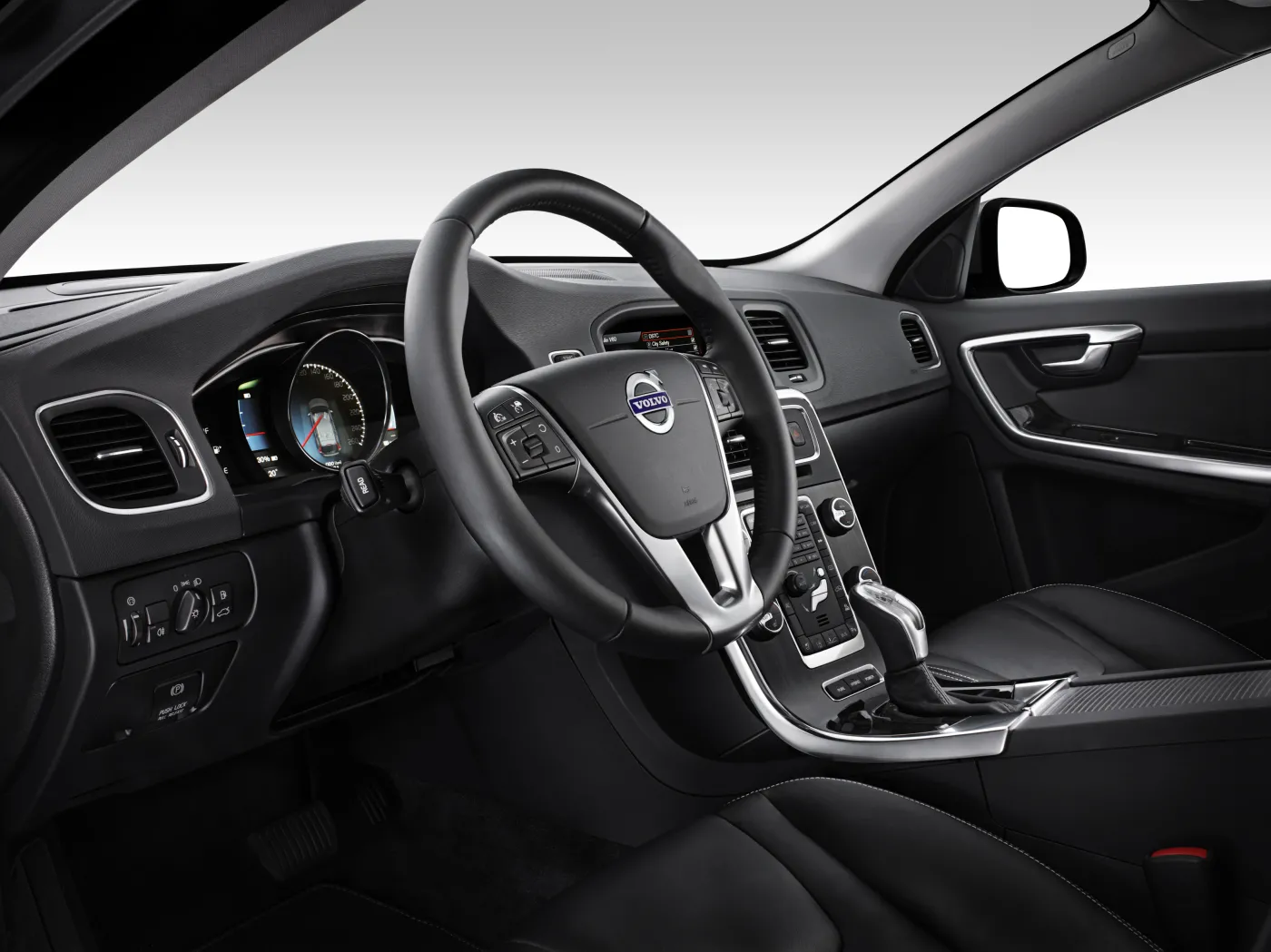 4977195-volvo-v60-plug-in-2.jpg