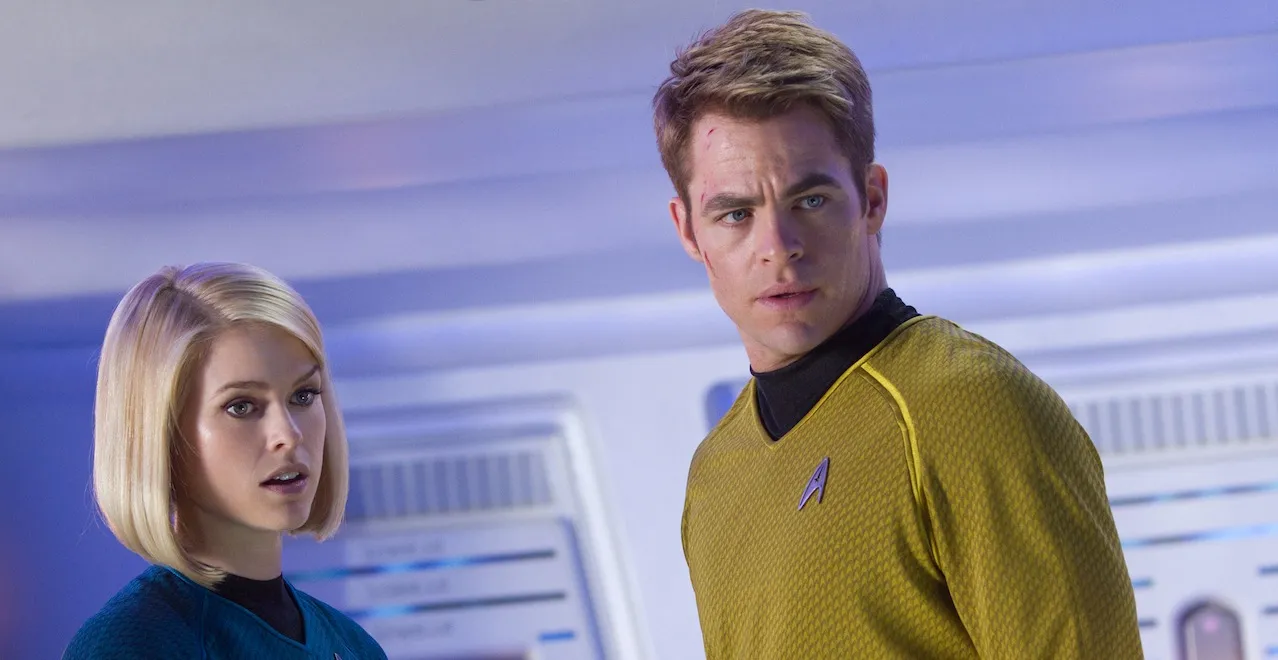 5037164-w-ciemnosc-star-trek.jpg