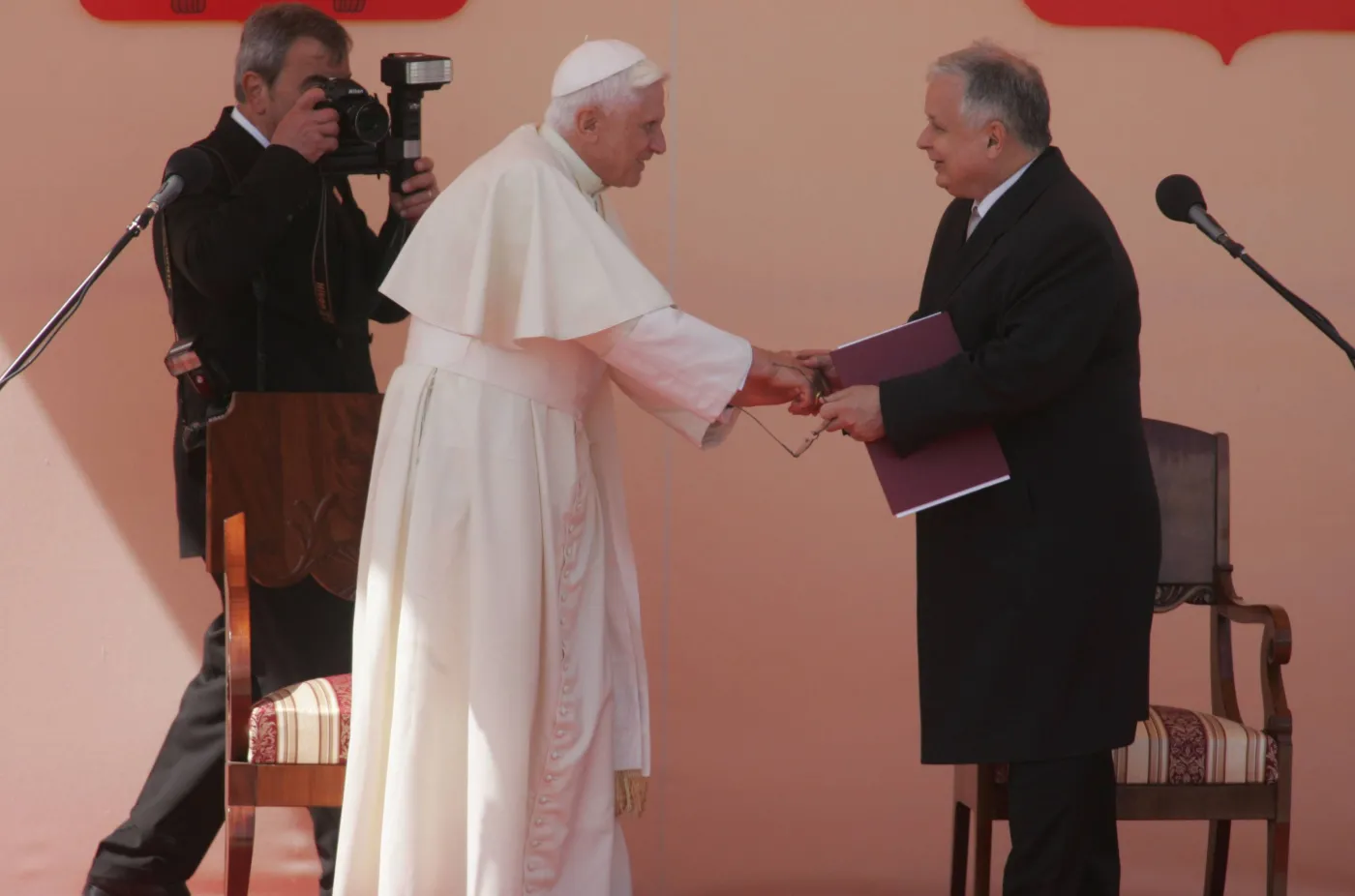 4665606-benedykt-xvi-w-polsce.jpg