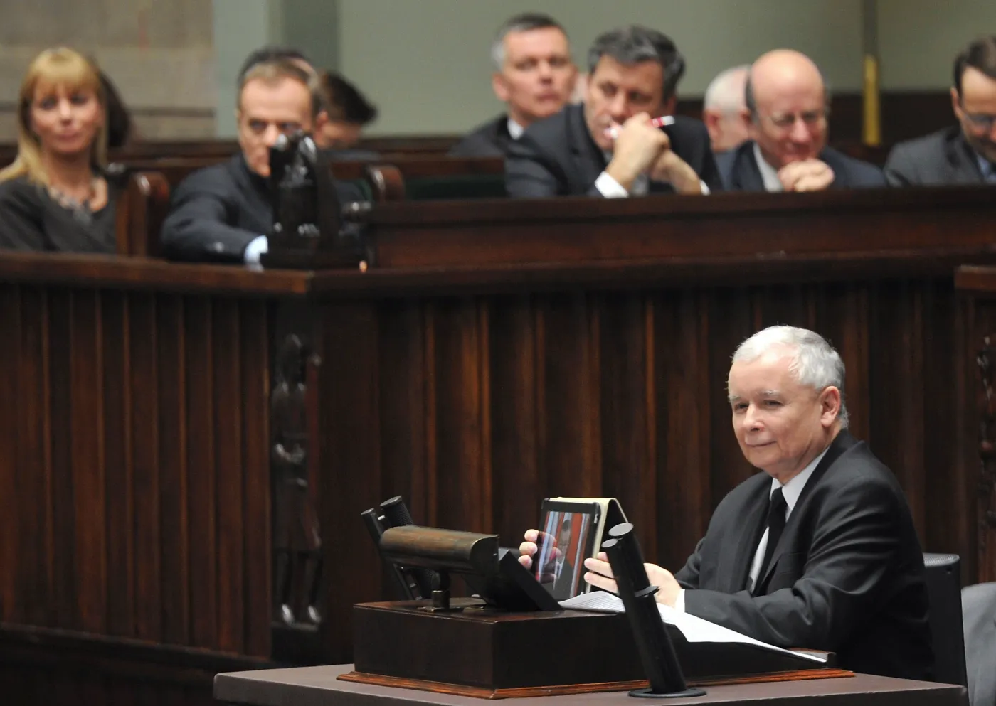 Debata nad odwołaniem rządu. Tego nie zobaczysz w telewizji
