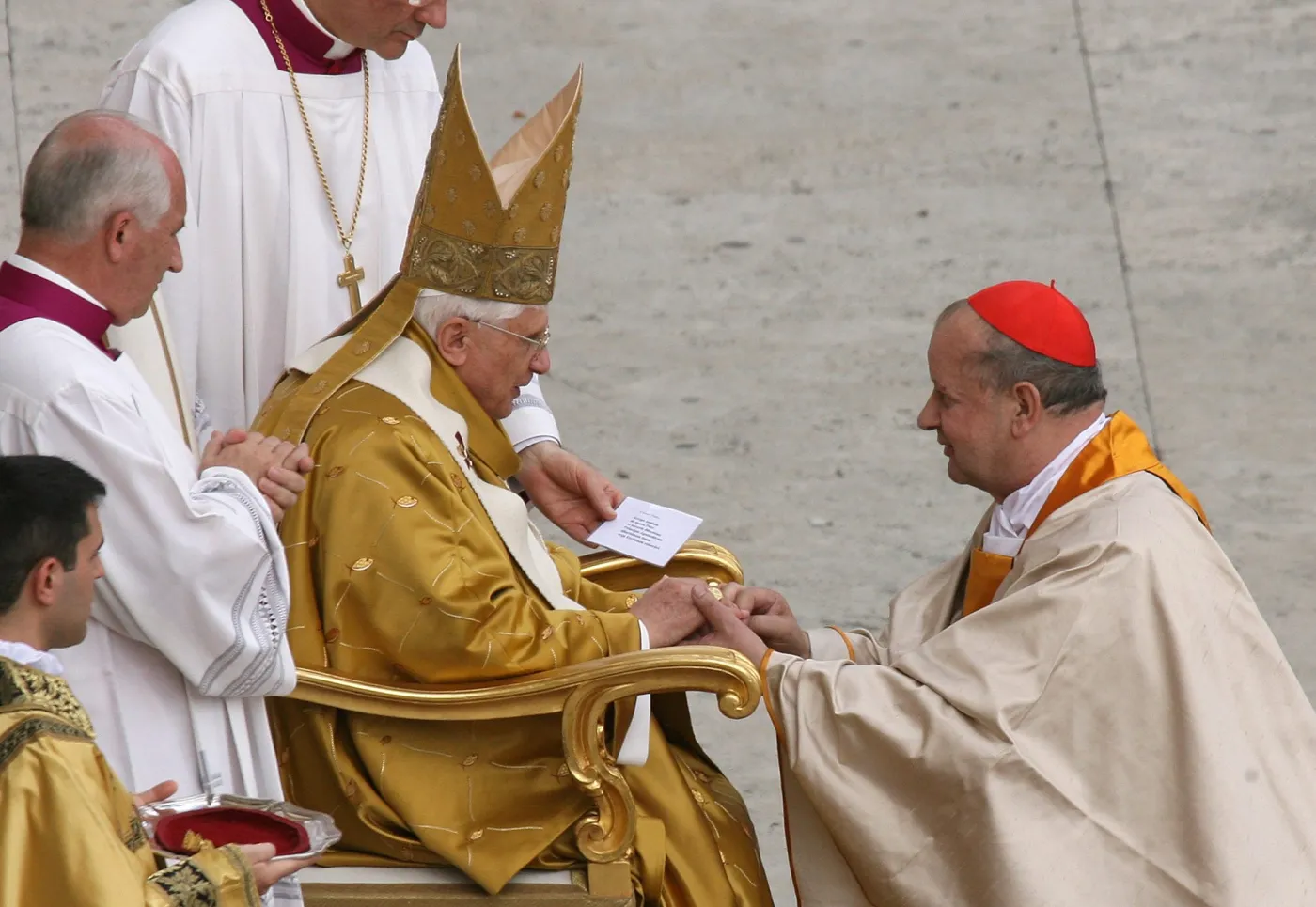 Benedykt XVI i kard. Stanisław Dziwisz