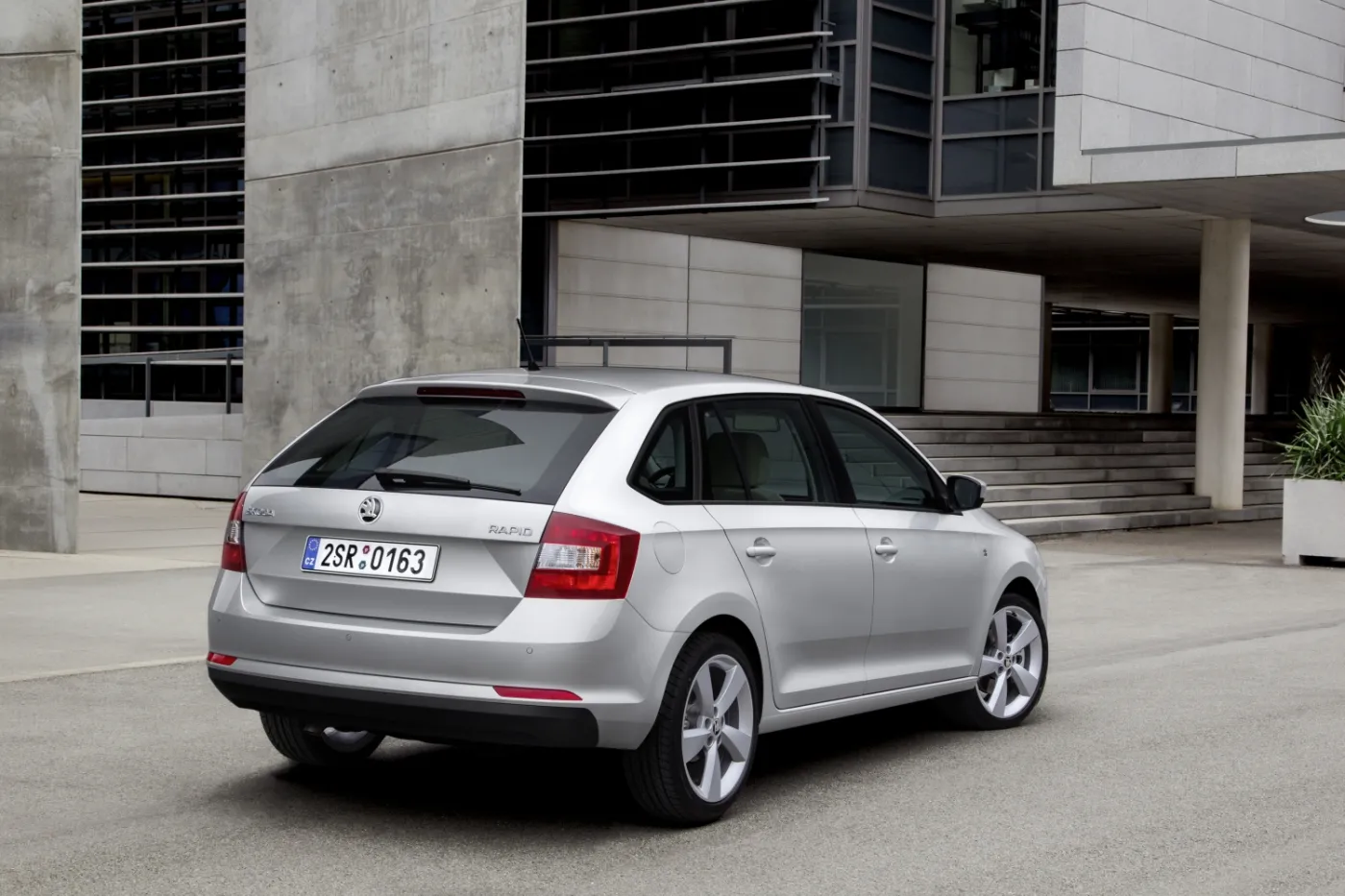 5364109-frankfurt-spaceback.jpg