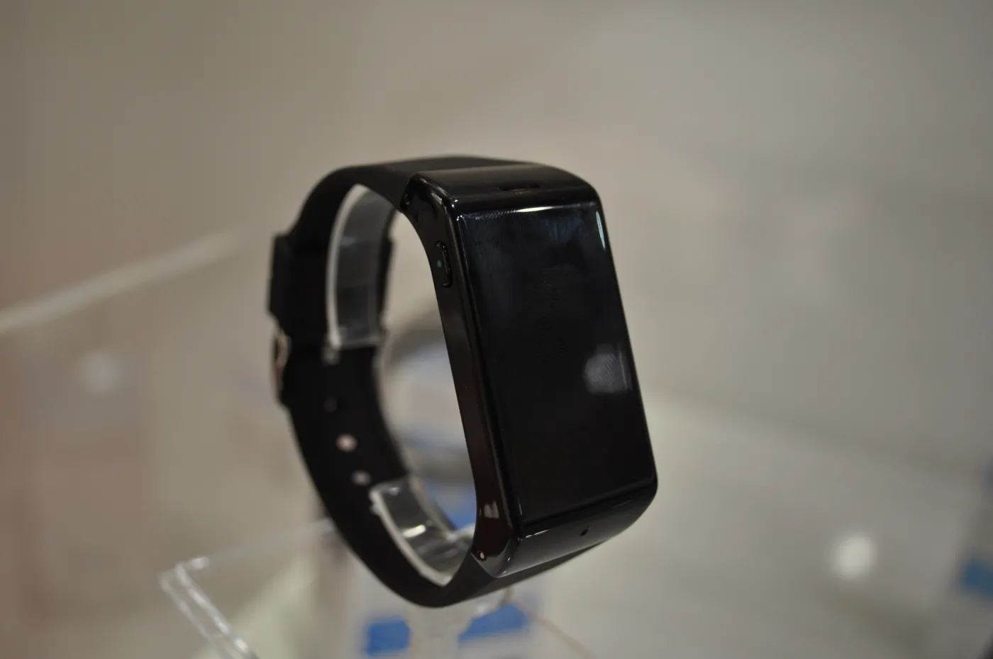 5379828-mykronoz-smartwatch.jpg