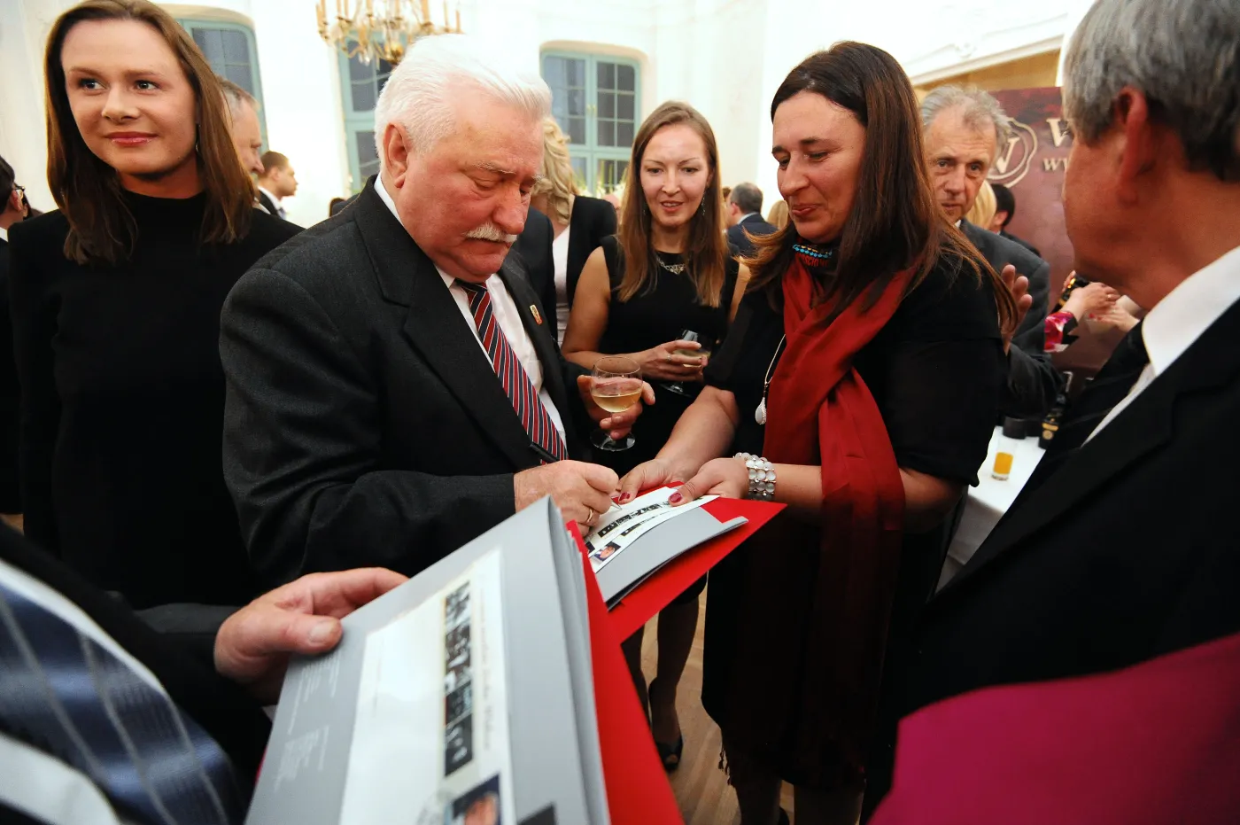 5468427-urodziny-lecha-walesy.jpg