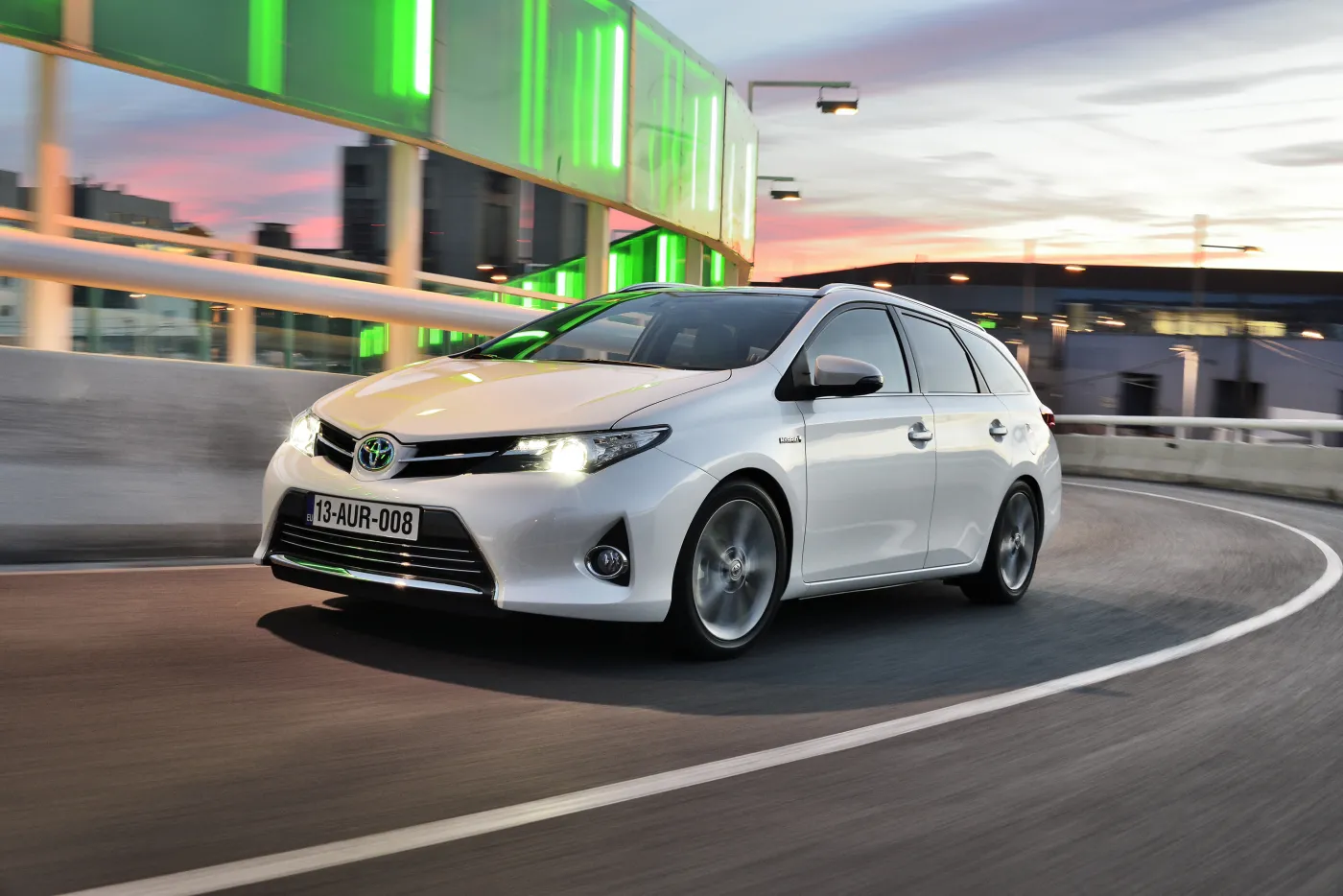 5080118-auris-ts-05-gms-2013.jpg