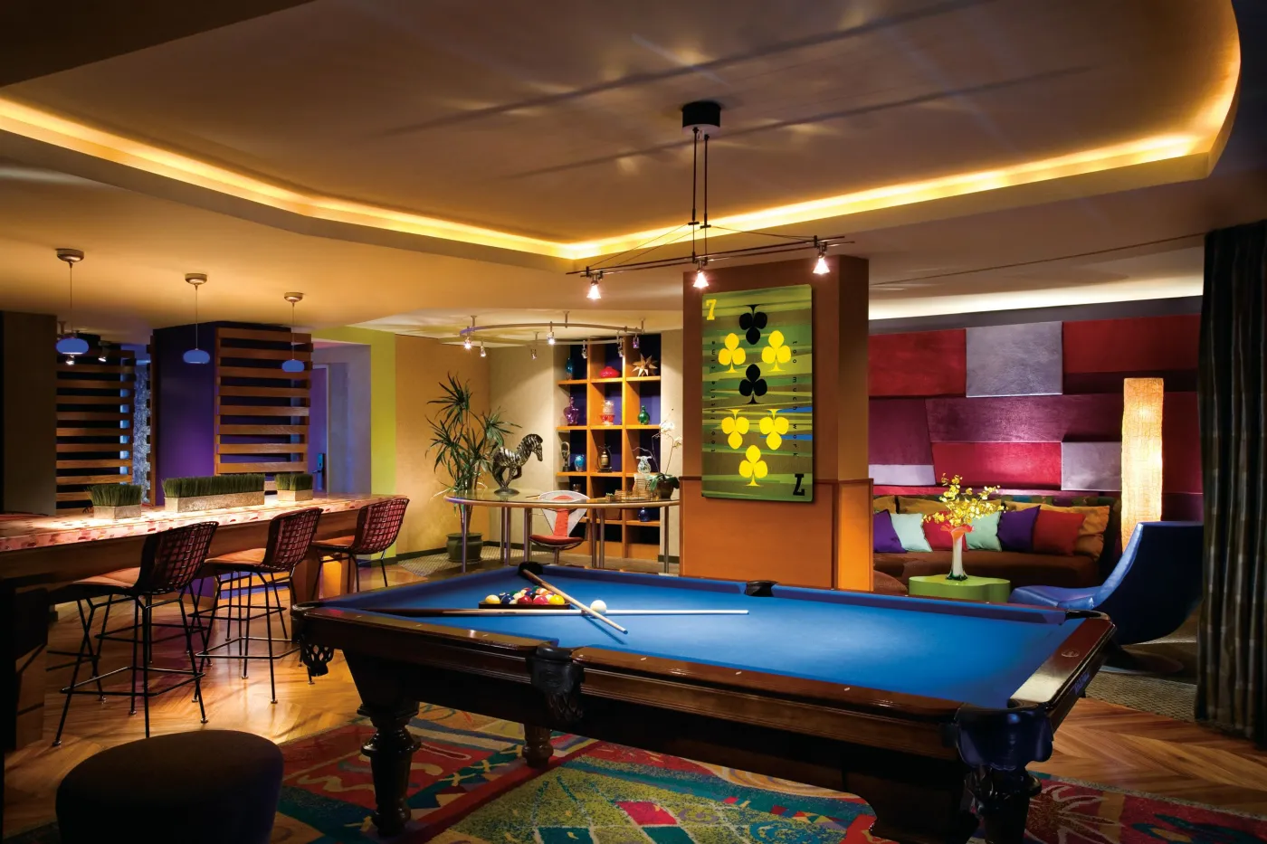 5170200-hugh-hefner-sky-villa.jpg