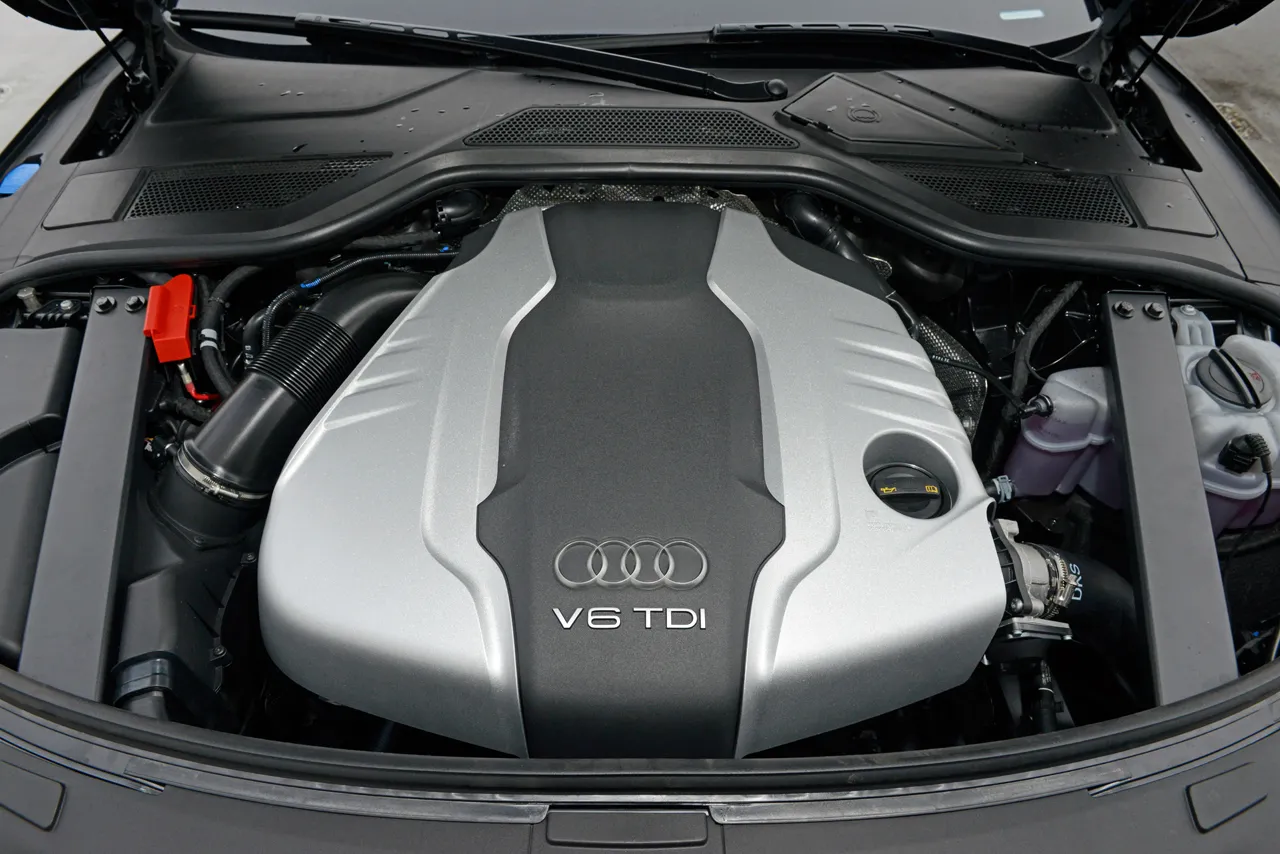 5766541-audi-a8-tdi-2013-18.jpg
