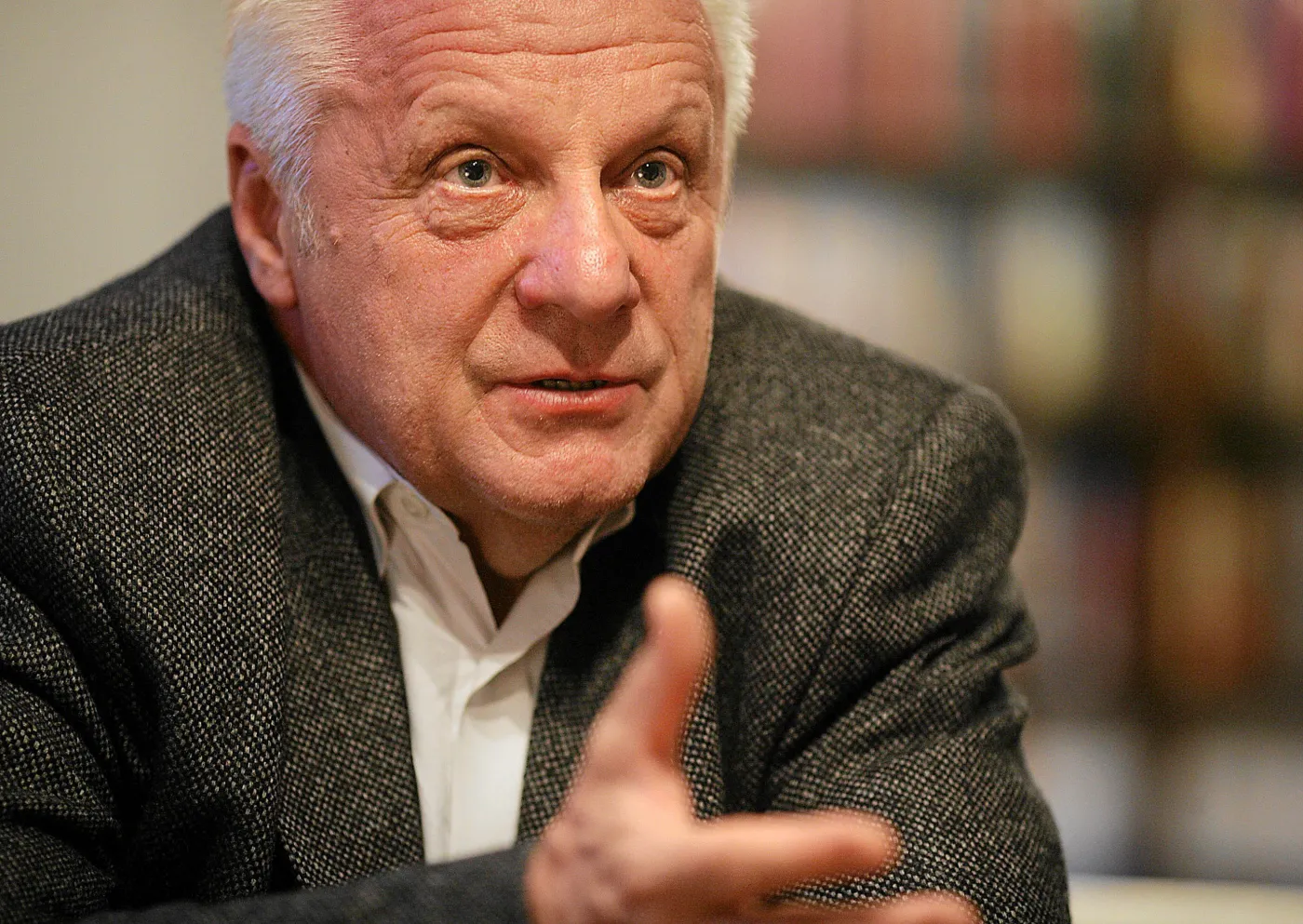 5809426-stefan-niesiolowski.jpg