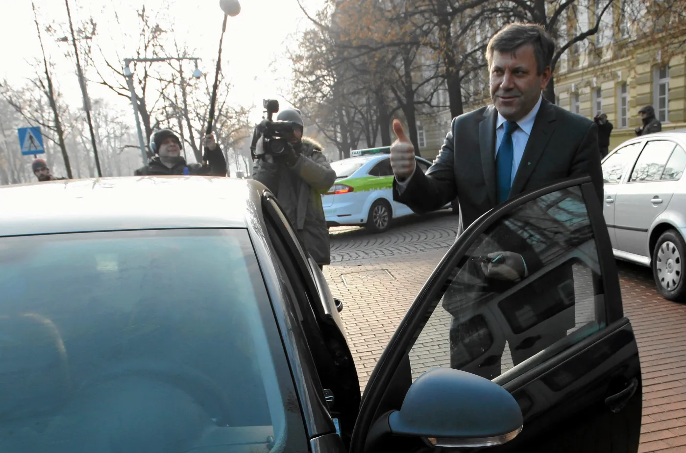 5814348-janusz-piechocinski.jpg