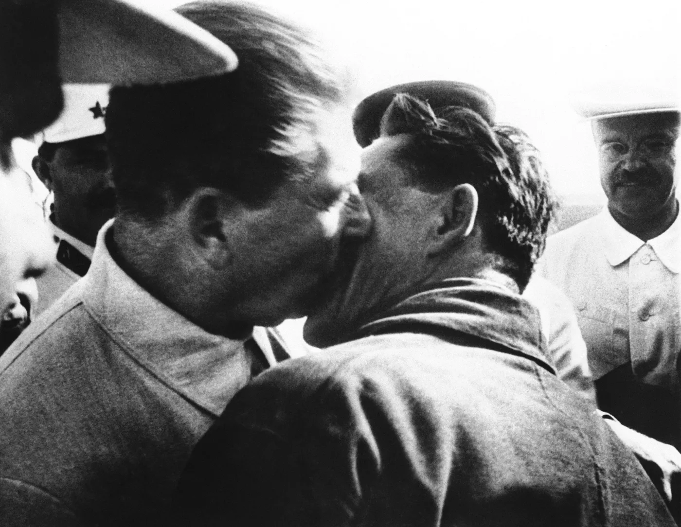 5838601-jozef-stalin-i-iwan-t.jpg