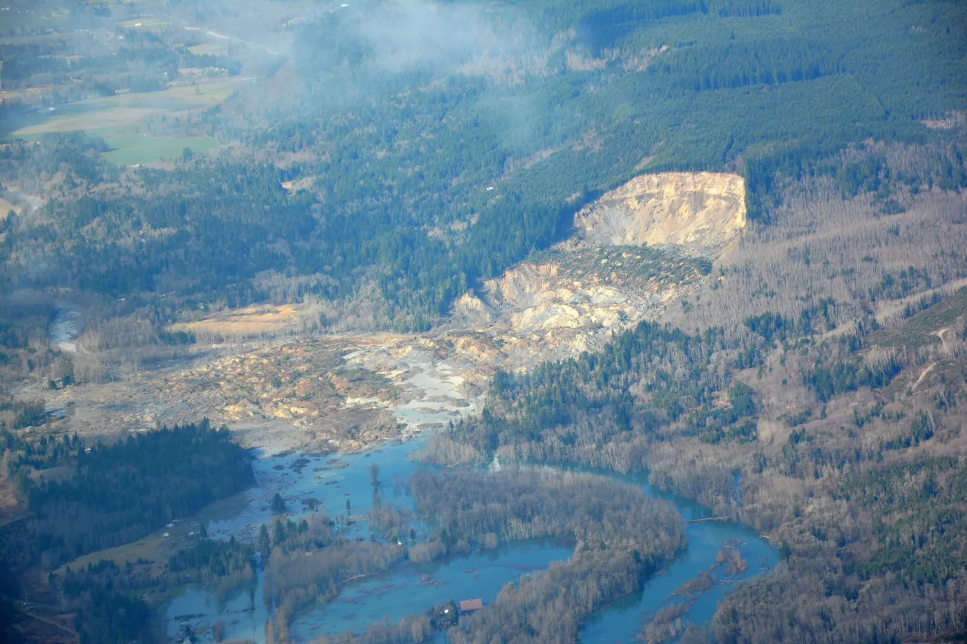 6090161-lawina-blotna-w-usa.jpg
