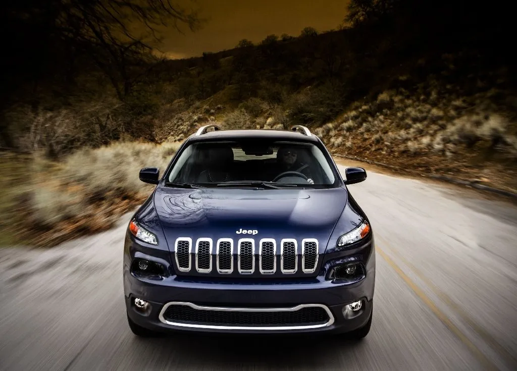 6097797-130327-j-cherokee-01.jpg